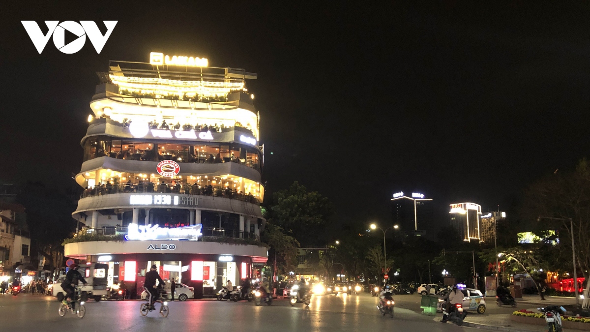 Hanoi Old Quarter falls quiet over Tet